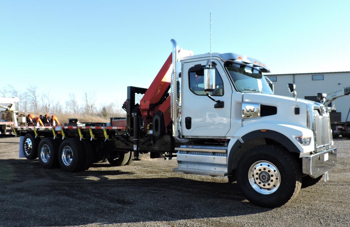 Palfinger PK33002-EH, 2024 Western Star 47X SFA | Runnion