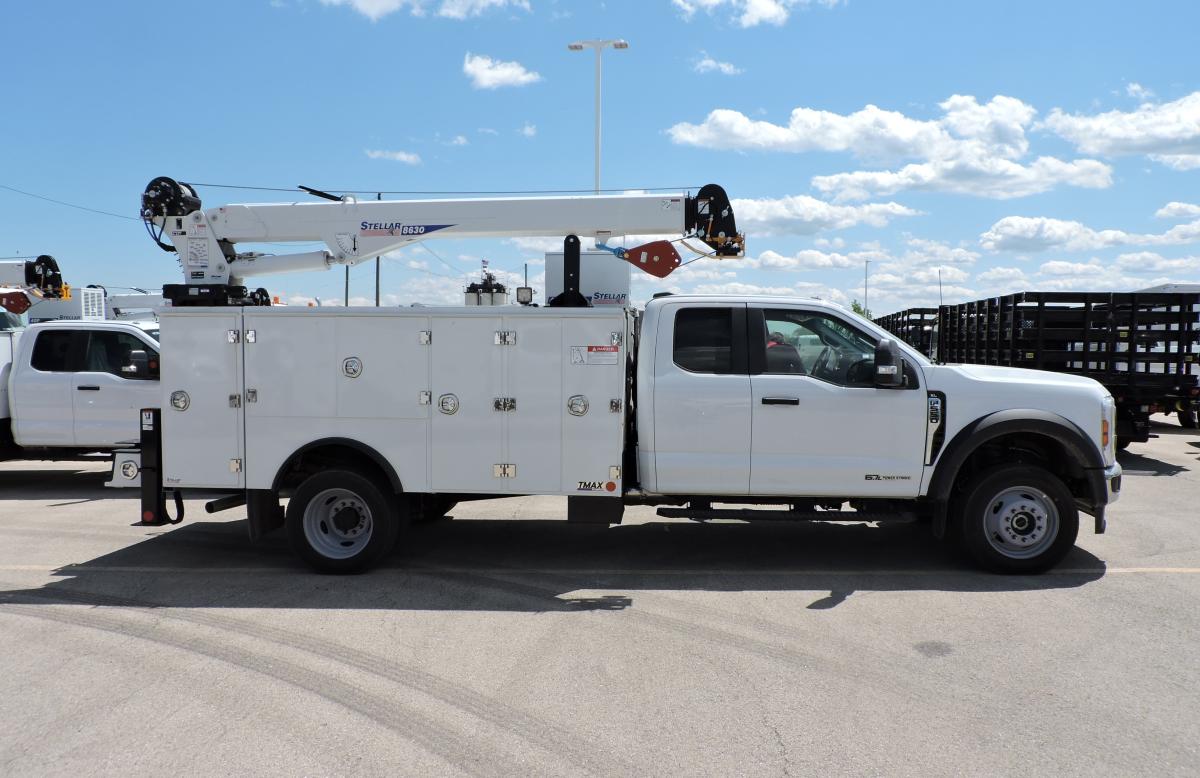 Stellar 8630, TMAX1-11, Ford F550 Super Cab, passenger side