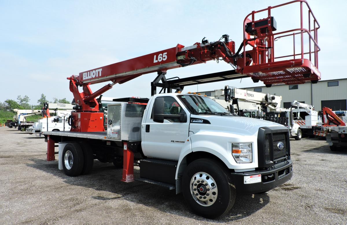 Elliott L65R, 2025 Ford F750 front passenger side