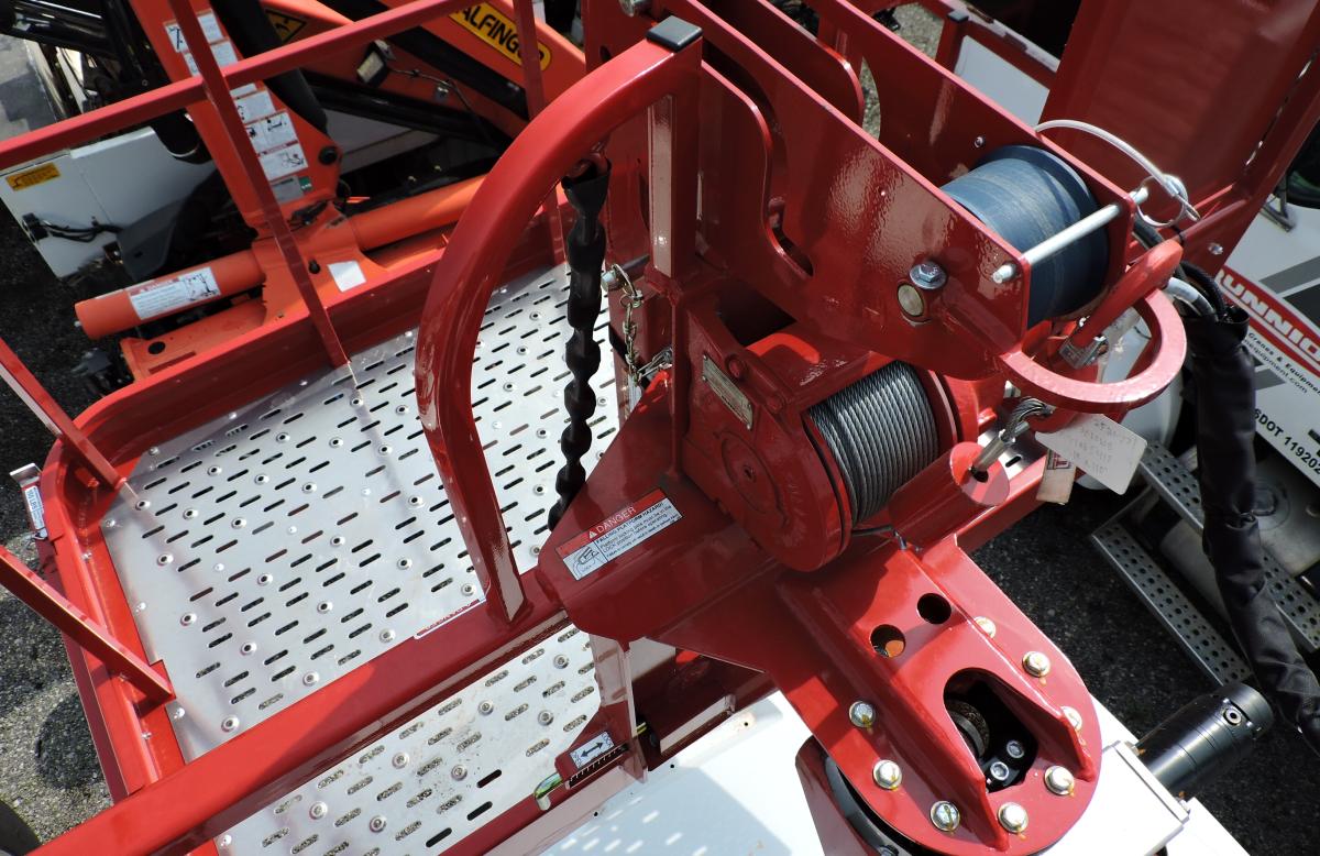 Elliott L65R, 2025 Ford F750, basket