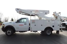 Versalift VST-47-MHI, 2021 Dodge 5500 4x4, driver side