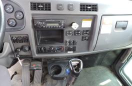 Terex BT-4792, 2013 Peterbilt 348, dashboard